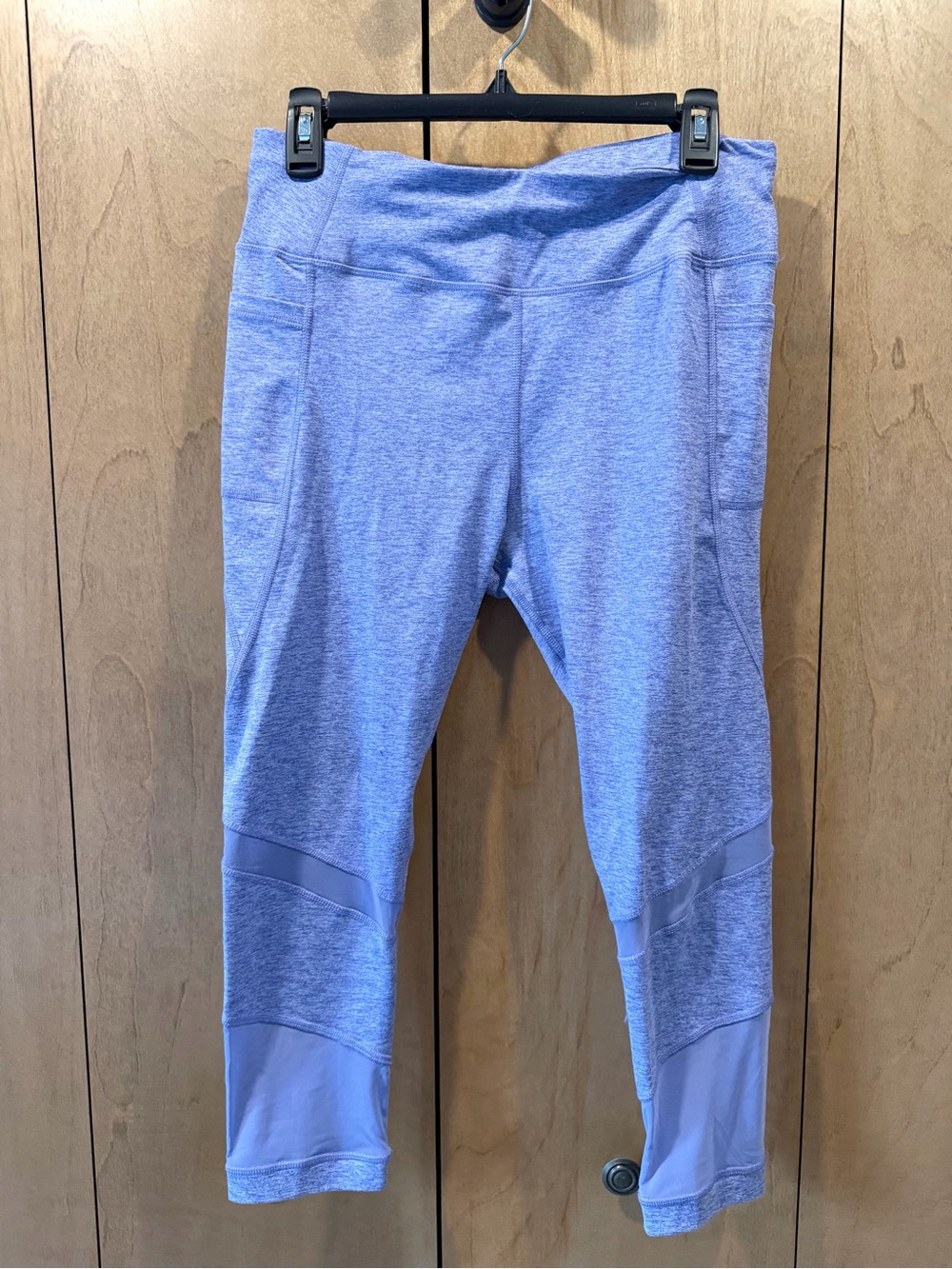 Avia Capri Leggings in Heather Lavender with sheer mesh at the hem size: Large